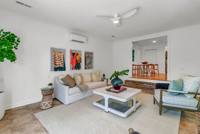 681 Port Circle, Charleston, SC 29412