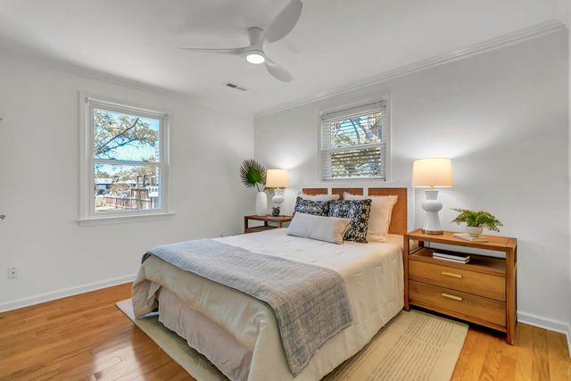 681 Port Circle, Charleston, SC 29412
