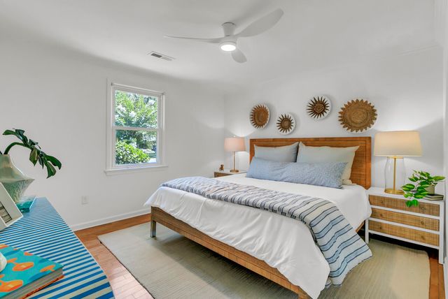 681 Port Circle, Charleston, SC 29412