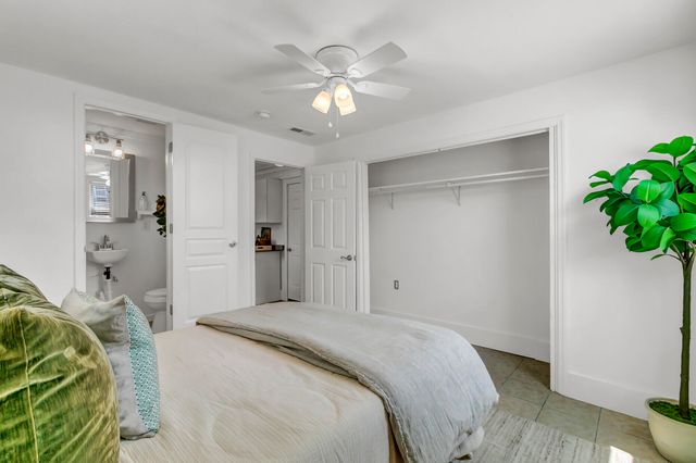 681 Port Circle, Charleston, SC 29412