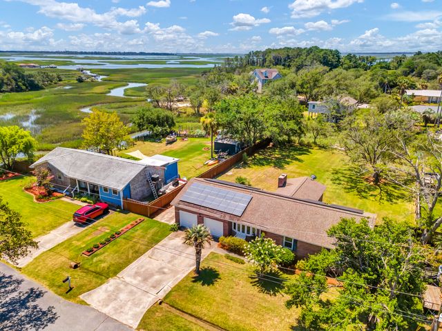 681 Port Circle, Charleston, SC 29412