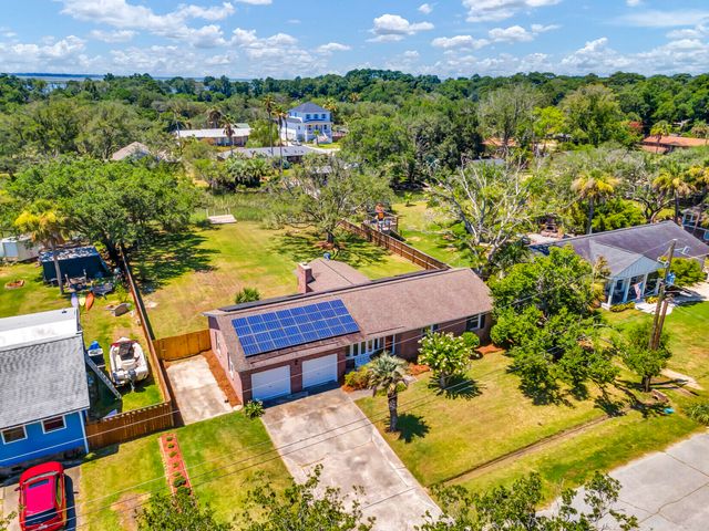 681 Port Circle, Charleston, SC 29412