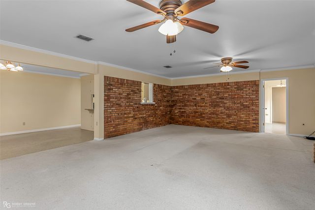 1811 Venus Drive, Bossier City, LA 71112