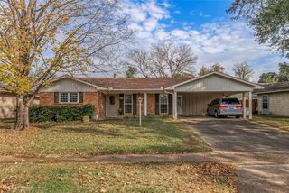 1811 Venus Drive, Bossier City, LA 71112