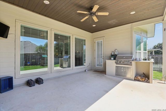 920 Carriage Loop, New Braunfels, TX 78132