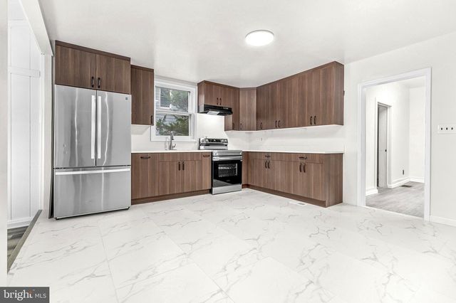 709 BRIDGEBORO ST, Riverside, NJ 08075