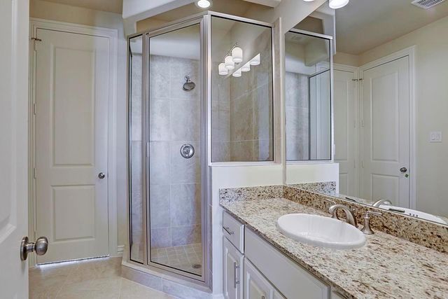 2431 Camden Creek Lane, Houston, TX 77077