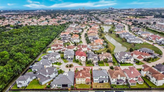 2431 Camden Creek Lane, Houston, TX 77077