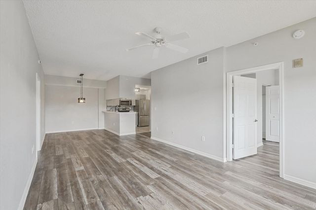 2813 Grande Parkway 304, Palm Beach Gardens, FL 33410