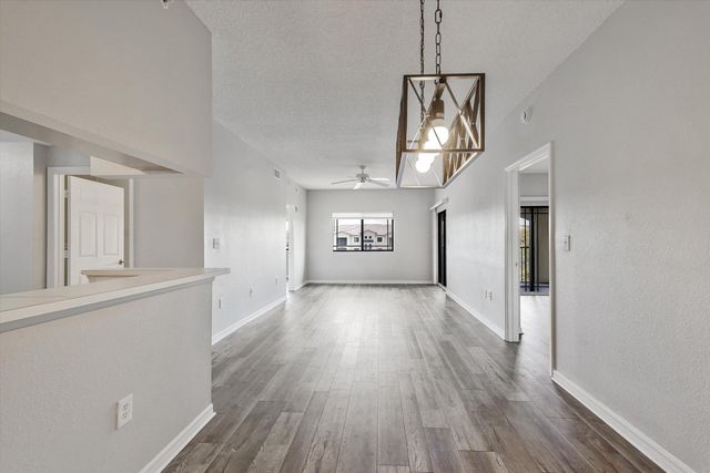 2813 Grande Parkway 304, Palm Beach Gardens, FL 33410