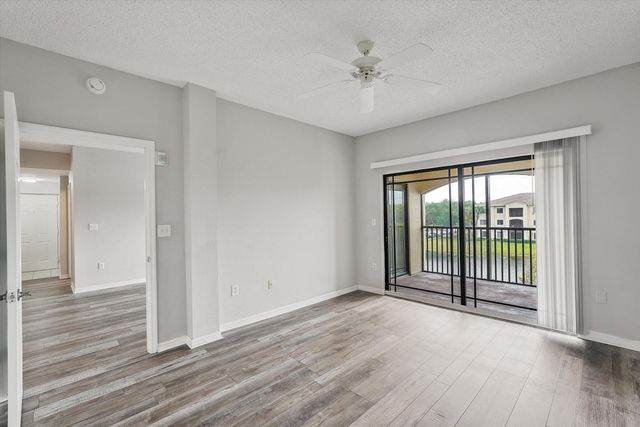 2813 Grande Parkway 304, Palm Beach Gardens, FL 33410
