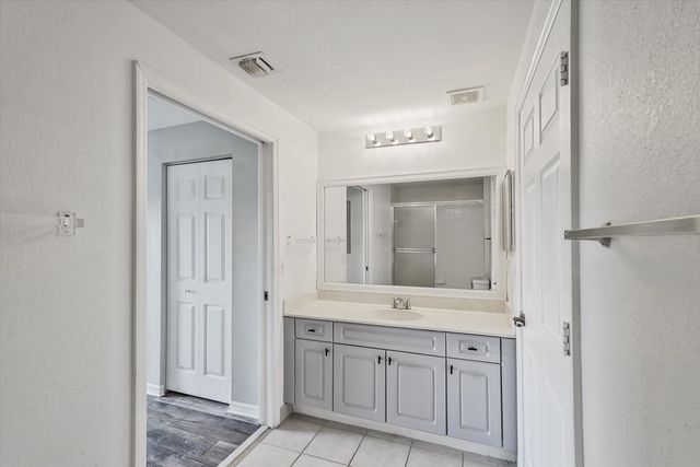 2813 Grande Parkway 304, Palm Beach Gardens, FL 33410