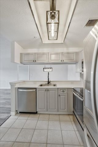 2813 Grande Parkway 304, Palm Beach Gardens, FL 33410