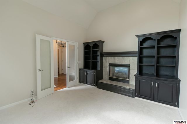 10113 S 176th Street, Omaha, NE 68136