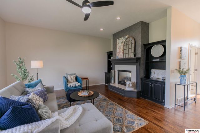 10113 S 176th Street, Omaha, NE 68136