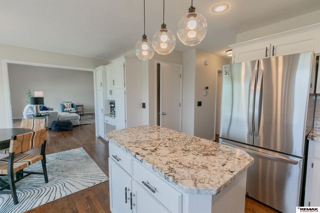 10113 S 176th Street, Omaha, NE 68136