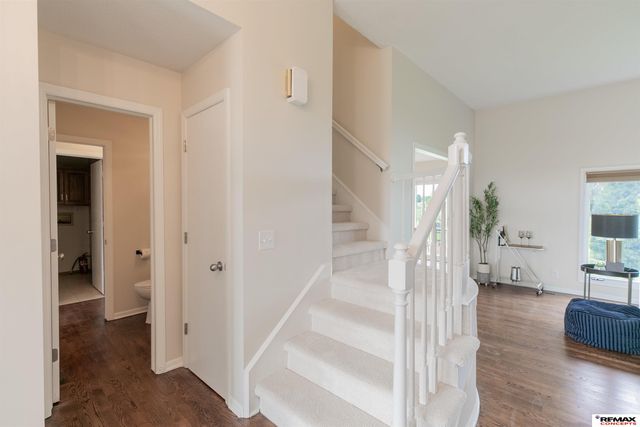 10113 S 176th Street, Omaha, NE 68136