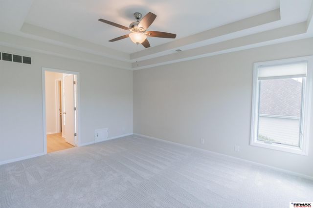 10113 S 176th Street, Omaha, NE 68136