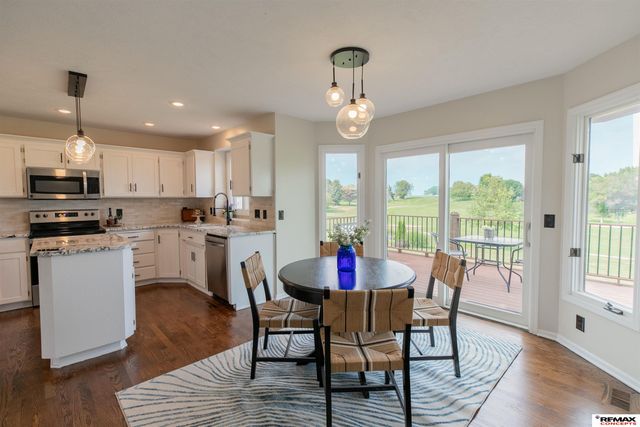 10113 S 176th Street, Omaha, NE 68136