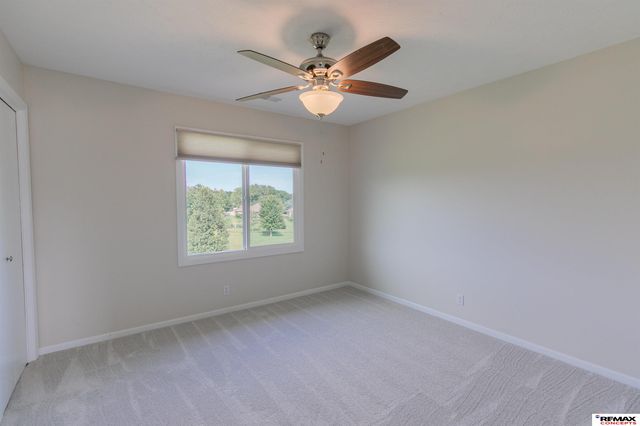 10113 S 176th Street, Omaha, NE 68136