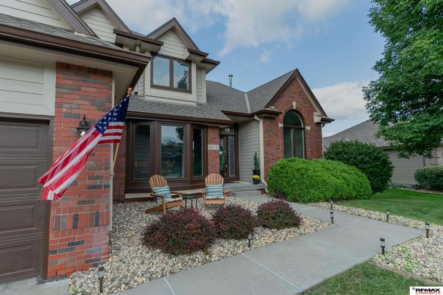 10113 S 176th Street, Omaha, NE 68136