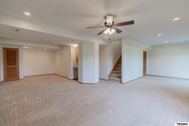 10113 S 176th Street, Omaha, NE 68136