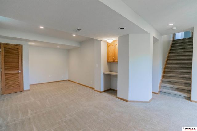 10113 S 176th Street, Omaha, NE 68136