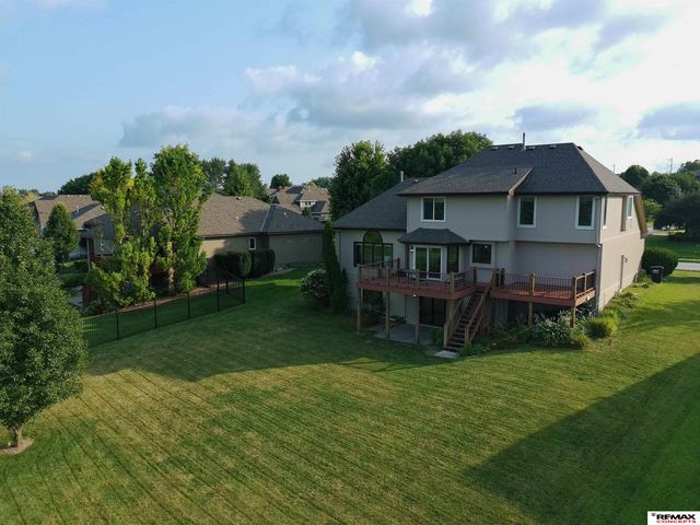 10113 S 176th Street, Omaha, NE 68136