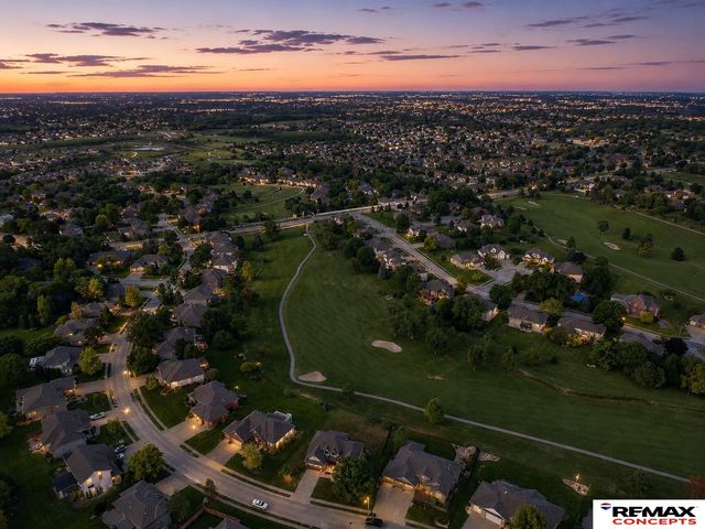 10113 S 176th Street, Omaha, NE 68136