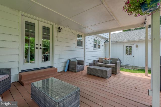 1822 LONGVIEW DR, Lancaster, PA 17601