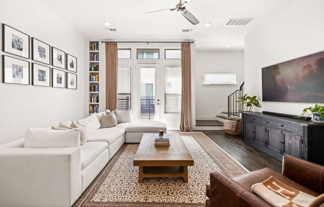 4222 Roseland Avenue 102, Dallas, TX 75204