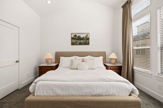 4222 Roseland Avenue 102, Dallas, TX 75204