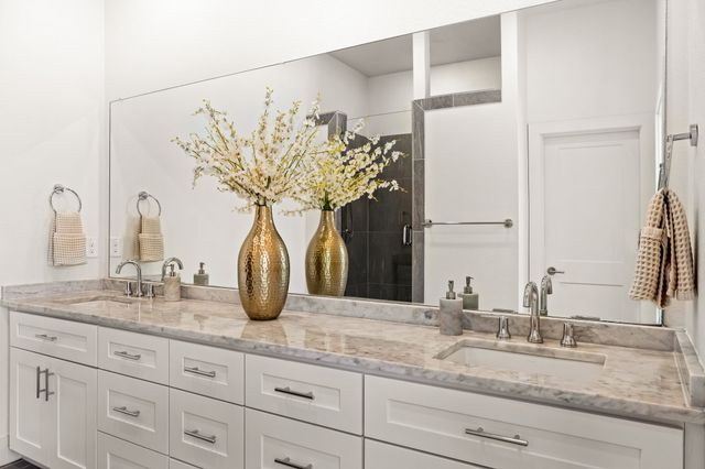 4222 Roseland Avenue 102, Dallas, TX 75204