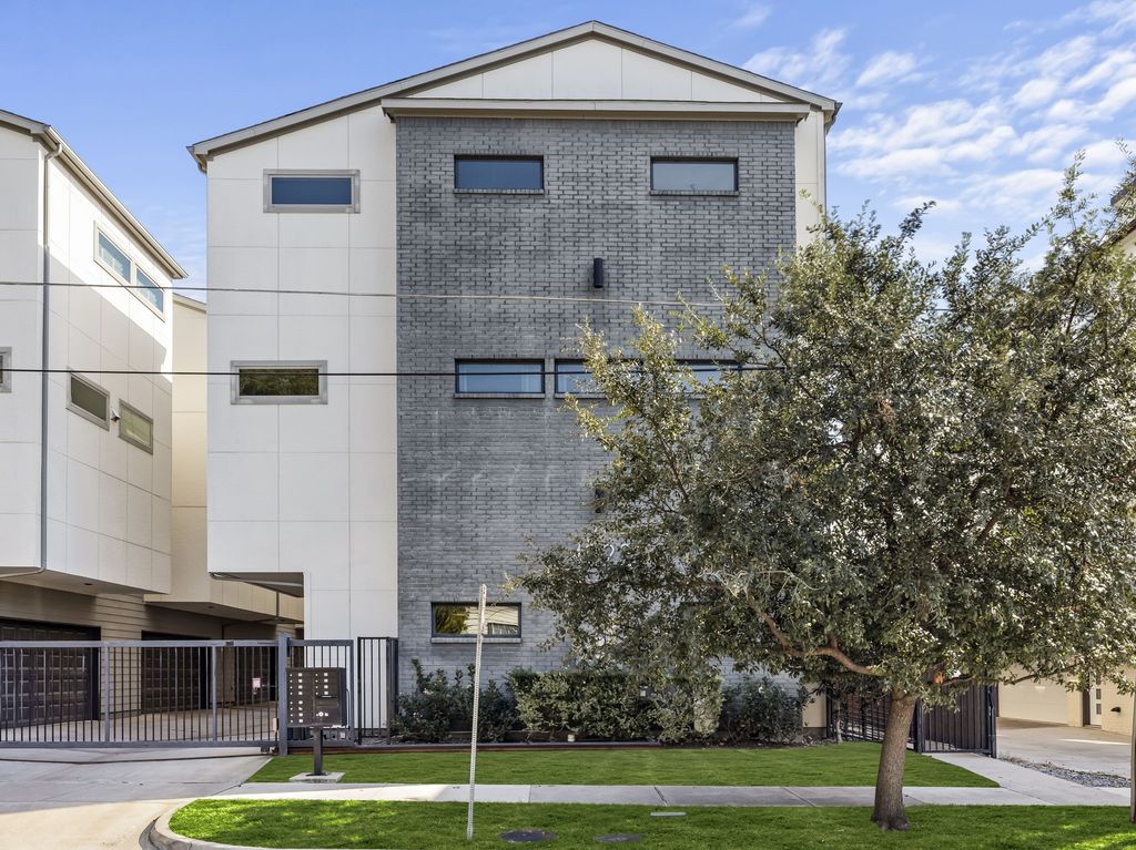 4222 Roseland Avenue 102, Dallas, TX 75204