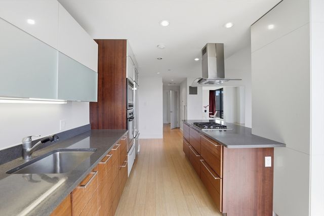 45 Province St 1502, Boston, MA 02108