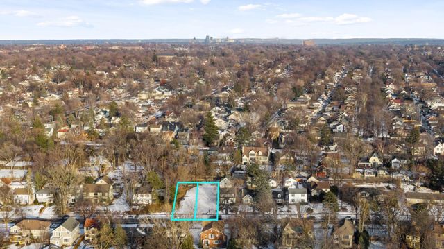 426 Woodlawn Avenue, Saint Paul, MN 55105