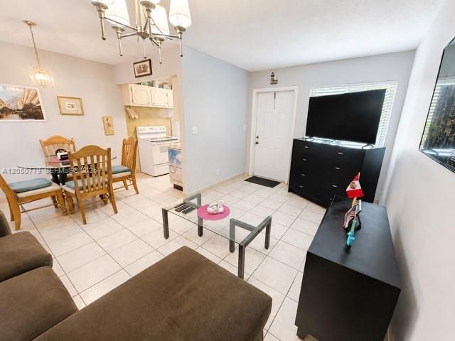 2145 Pierce St 416, Hollywood, FL 33020