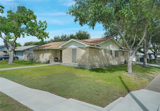 6205 Londonderry Dr, Corpus Christi, TX 78415