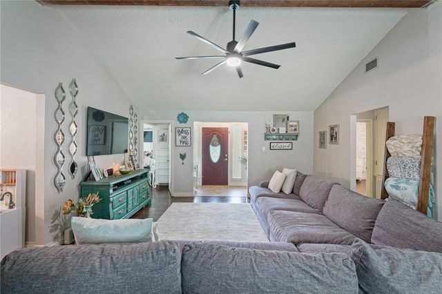 6205 Londonderry Dr, Corpus Christi, TX 78415
