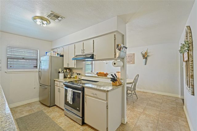 6205 Londonderry Dr, Corpus Christi, TX 78415
