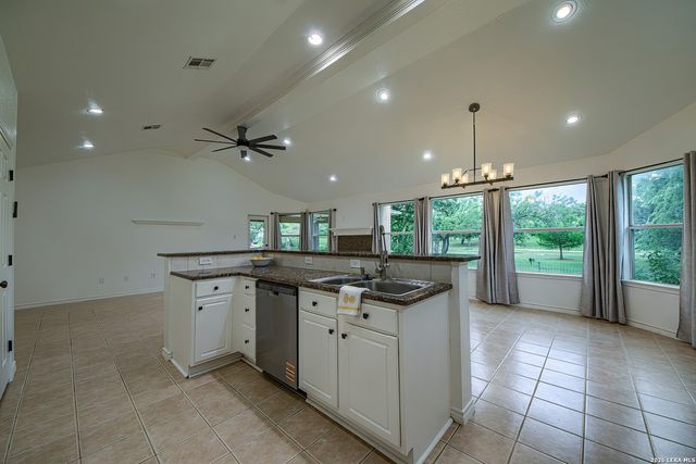 4010 STAHL RD, San Antonio, TX 78217