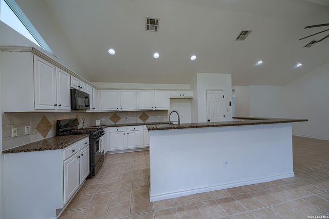4010 STAHL RD, San Antonio, TX 78217