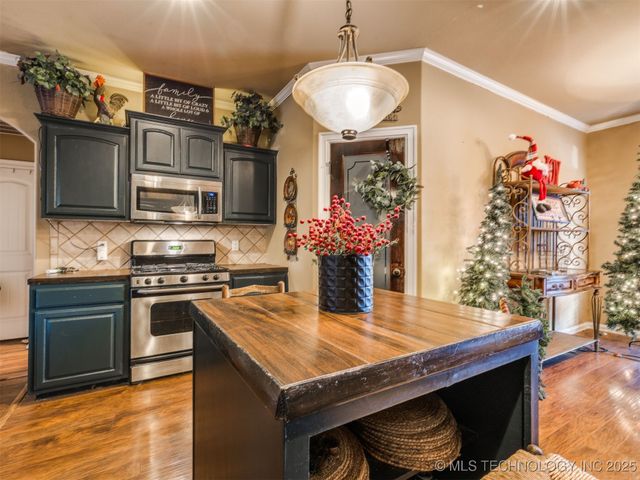 3271 E 144th Place S, Bixby, OK 74008