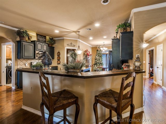 3271 E 144th Place S, Bixby, OK 74008