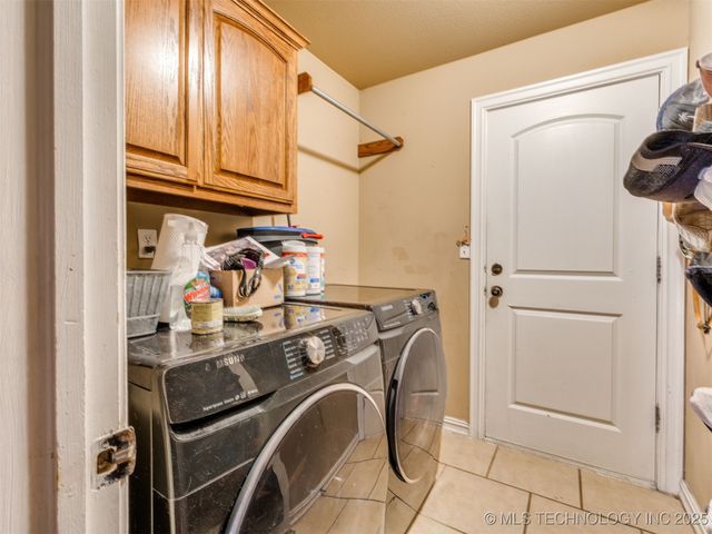 3271 E 144th Place S, Bixby, OK 74008