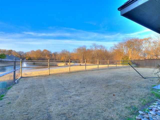 3271 E 144th Place S, Bixby, OK 74008