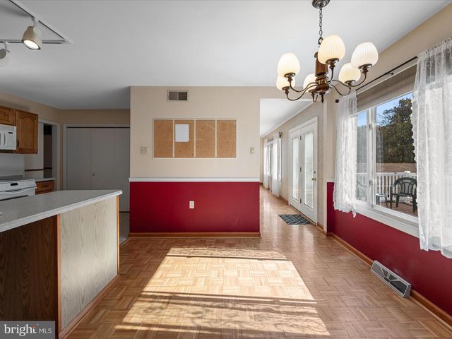 128 LONGCROFT RD, Winchester, VA 22602