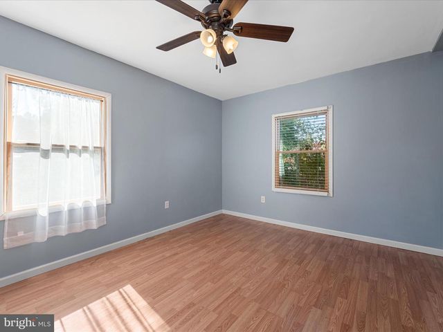 128 LONGCROFT RD, Winchester, VA 22602