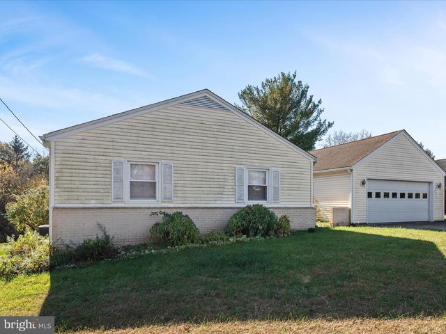 128 LONGCROFT RD, Winchester, VA 22602