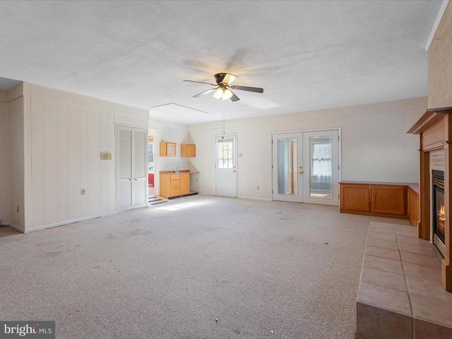 128 LONGCROFT RD, Winchester, VA 22602